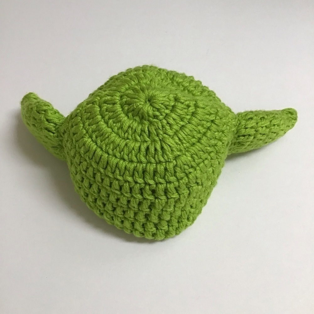 Baby Yoda Hand Knit Beanie Star Wars Disney Green Grogu Mandalorian Infant Hat - Picture 5 of 7
